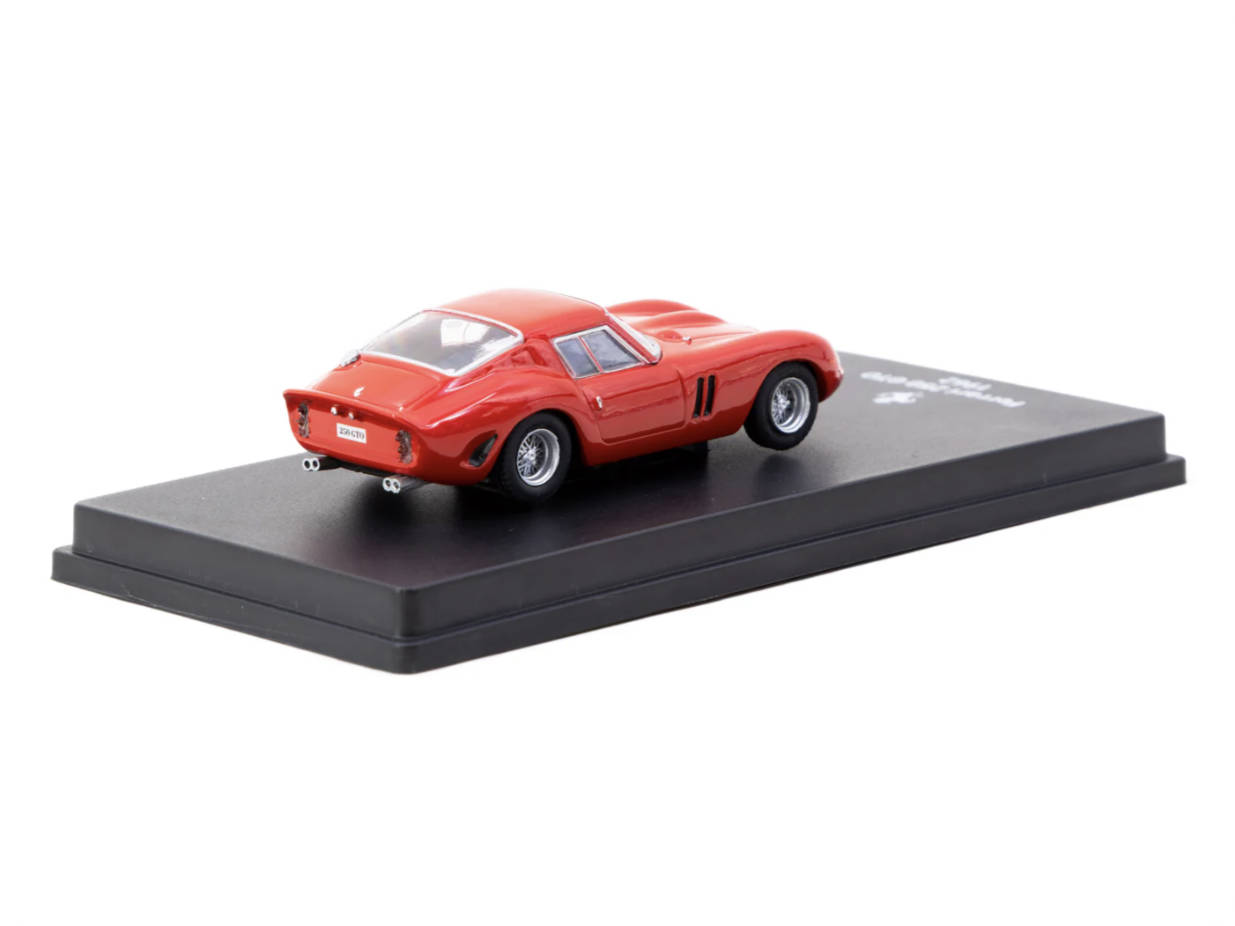 Car in Magazine CENTAURIA IXO  - đánh giá và giá Die Cast Car 1 64