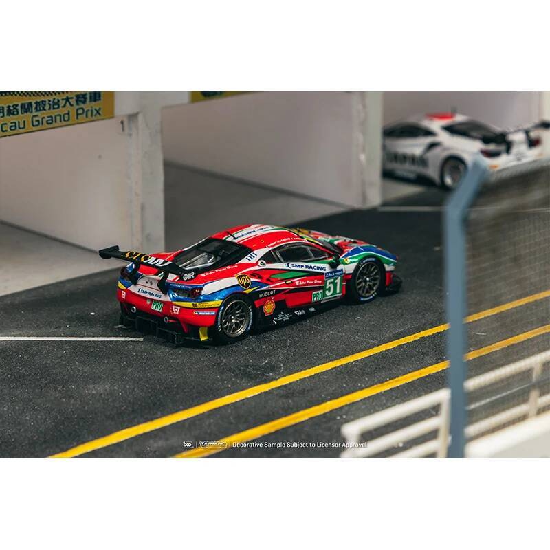 In Stock Tarmac Works 1:64 488 - đánh giá và giá Die Cast Car 1 64