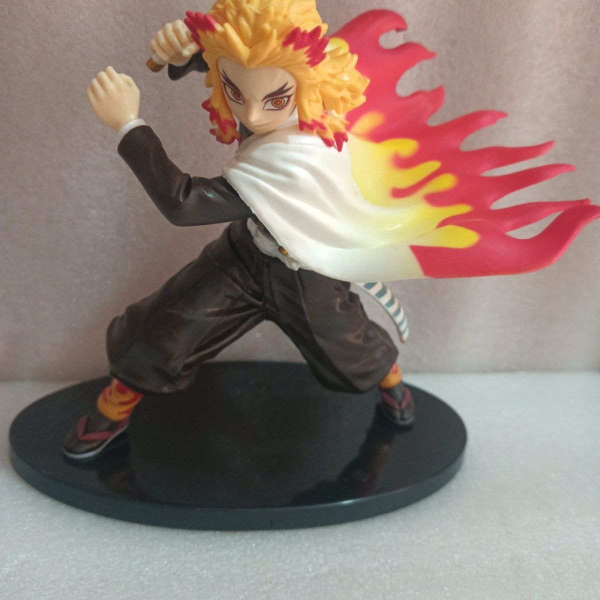20cm Demon Slayer scale figure - đánh giá và giá Vinyl Figure Blank